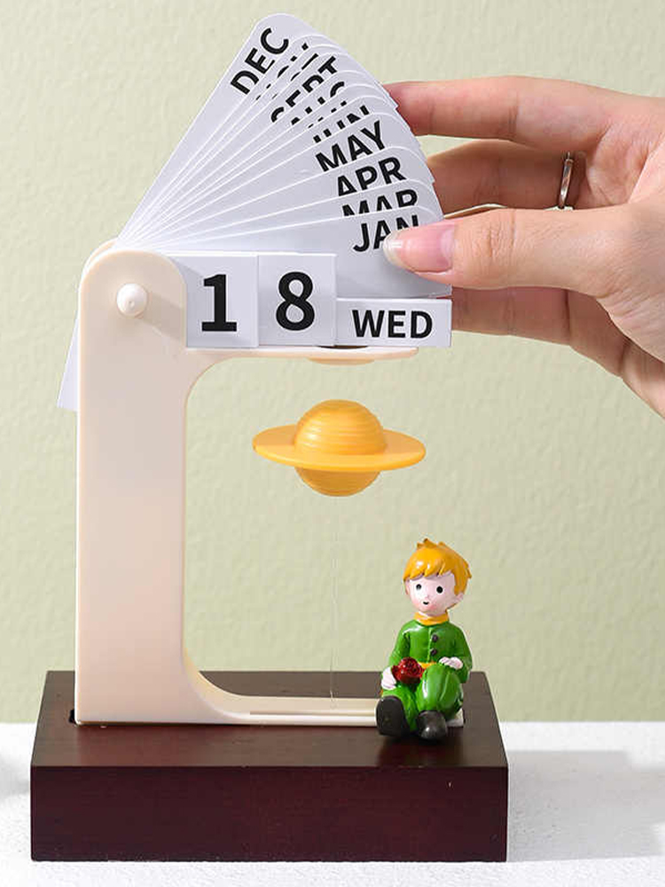 Ornamento da Scrivania con Cal - Home Office Gadgets recensione e prezzo