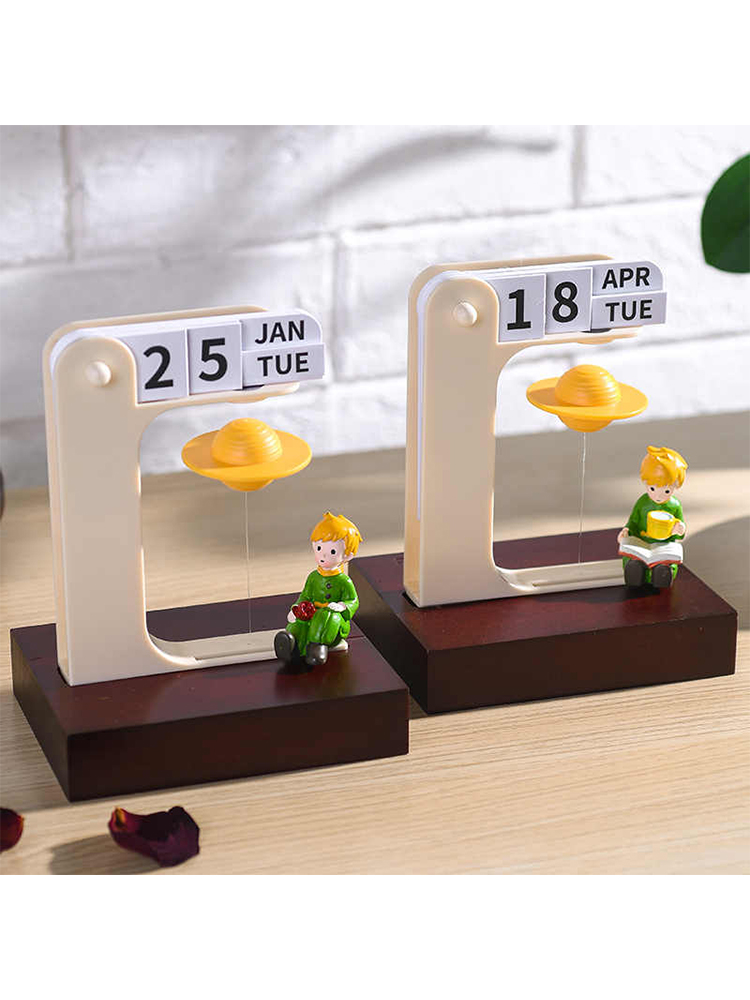 Ornamento da Scrivania con Cal - Home Office Gadgets recensione e prezzo
